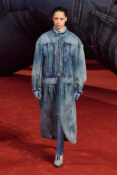 Look 6